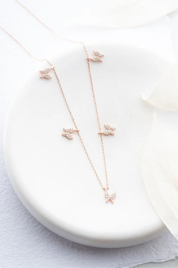 925 Ayar Gümüş Rose Zirkon Taşlı Şans Kelebek Kolye